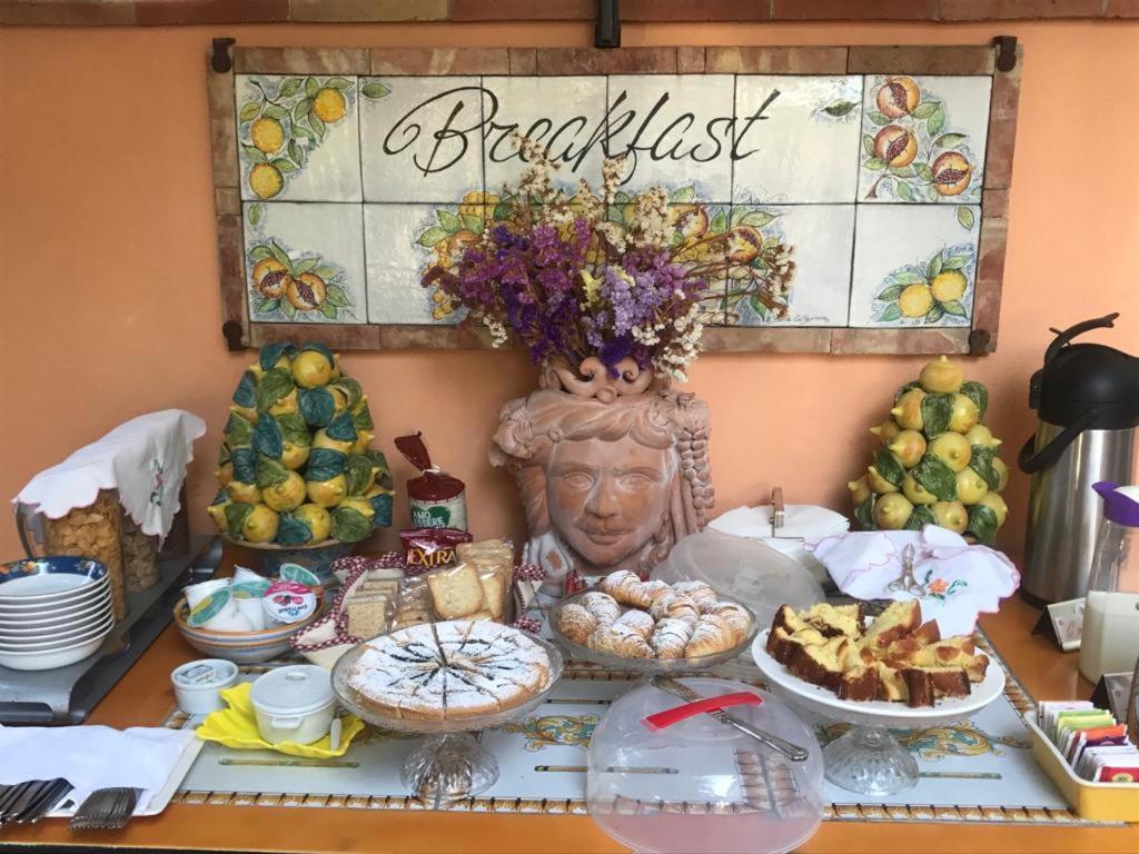 La Capanna Di Giuseppe E Maria Bed and Breakfast Taormina Eksteriør billede